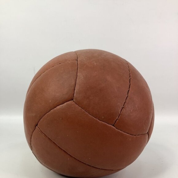 Antique 1930's 12 Panel Leather Medicine Ball & 2 Skipping Jump Ropes - Picture 10 of 10